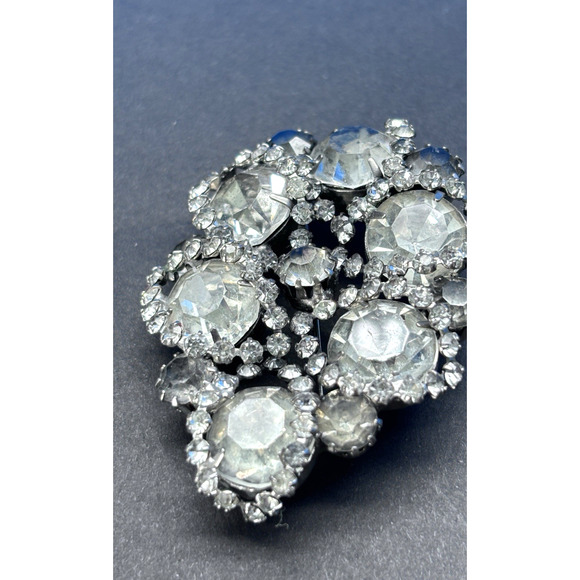 Vintage 1950s Rhinestone Brooch, Silver-tone Clear Crystal - Picture 4 of 16